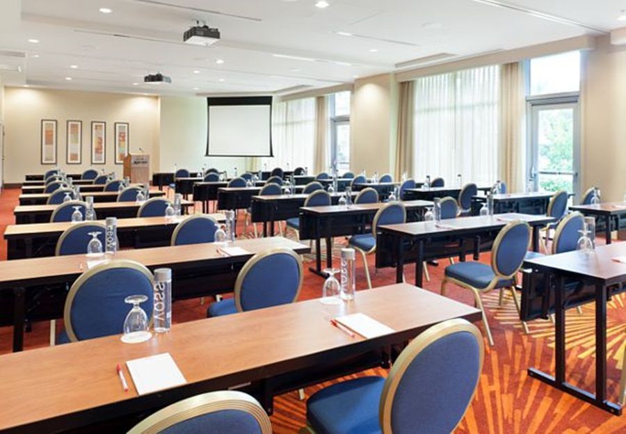 Отель Courtyard By Marriott Miami Airport Экстерьер фото