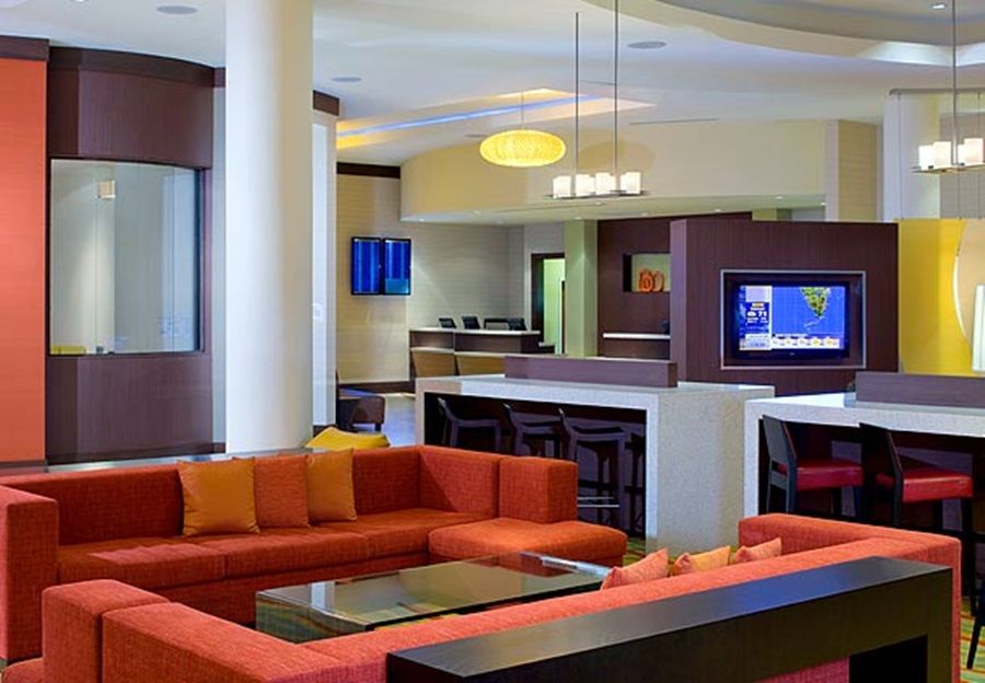 Отель Courtyard By Marriott Miami Airport Экстерьер фото