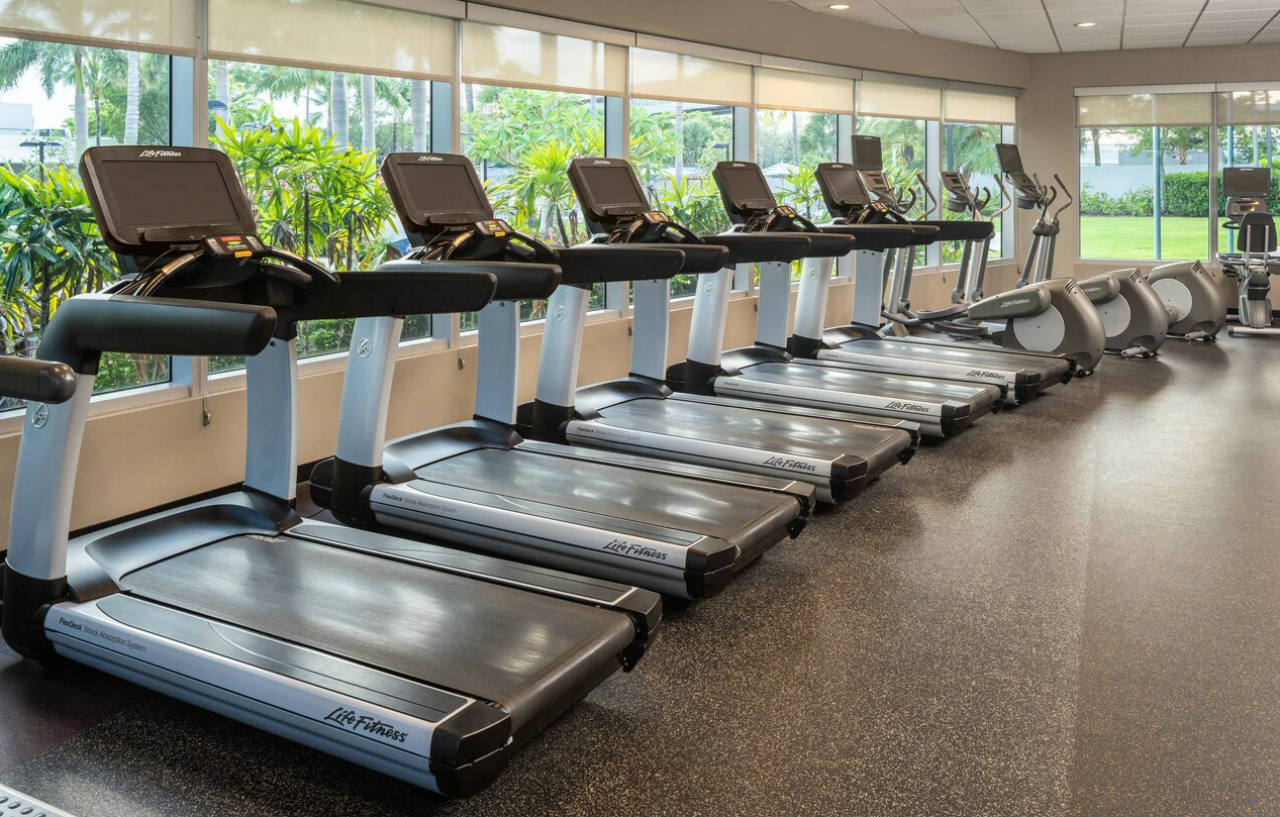 Отель Courtyard By Marriott Miami Airport Экстерьер фото